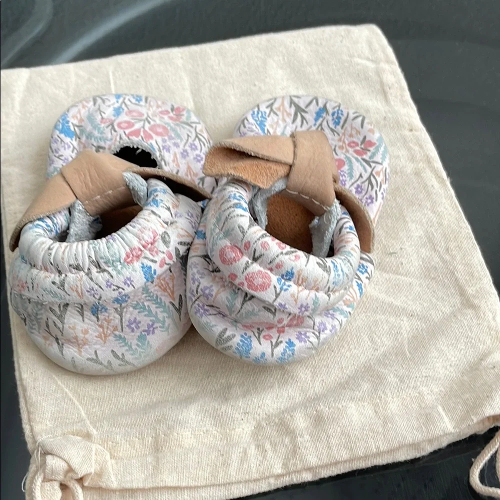 Freshly Picked Floral Moccasins baby girl🩷
